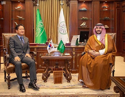Saudi Arabia’s deputy Minister of Defense meets his Korean Counterpart