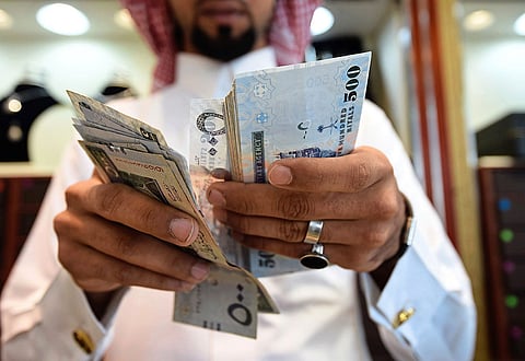 Expat remittances up 19%, with per capita annual transfer hitting nearly SR24,000 in 2020