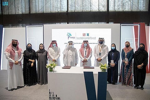 LPTC, Manga Productions Sign MoU on Developing Creative Content