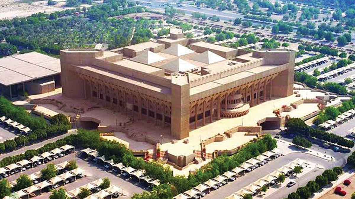 الهئية الملكية بينبع تنفذ تجربة حافلة الهيدروجين 