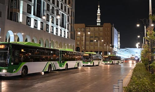 «حافلات المدينة» تُفعّل خدمة النقل الترددي للمسجد النبوي ومسجد قباء يوم عرفة وصلاة العيد
