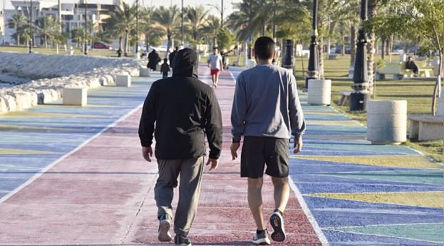 تجمع القصيم الصحي يقدم 6 نصائح مهمة لممارسي رياضة المشي 