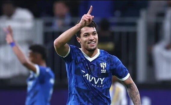 الهلال يسجّل ماركوس ليوناردو بدلًا من كانسيلو المصاب 