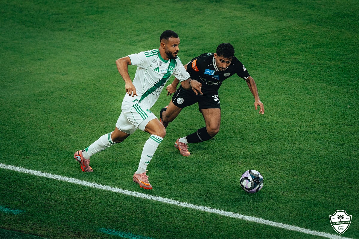 الشباب يخطف تعادلاً مثيرًا من الأهلي في دوري روشن 