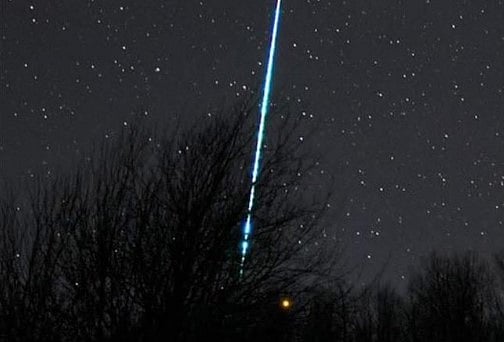 «فلكية جدة»: سماء المملكة تستعد لذروة شهب التوأميات 2025