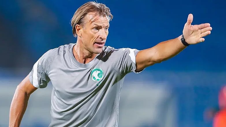 اتحاد كرة القدم: لا صحة لإقالة رينارد من تدريب المنتخب السعودي 