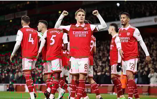 أرسنال يستعيد صدارة الدوري الإنجليزي بعد فوزه على إيفرتون 