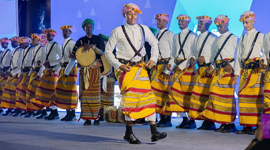 الزي الجيزاني التراثي يلفت الأنظار في فعاليات شتاء جازان 2026 