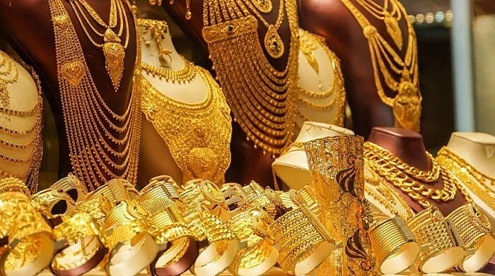 بعد تراجعه عالميًا.. سعر الذهب في السعودية اليوم الاثنين 9-7-1447