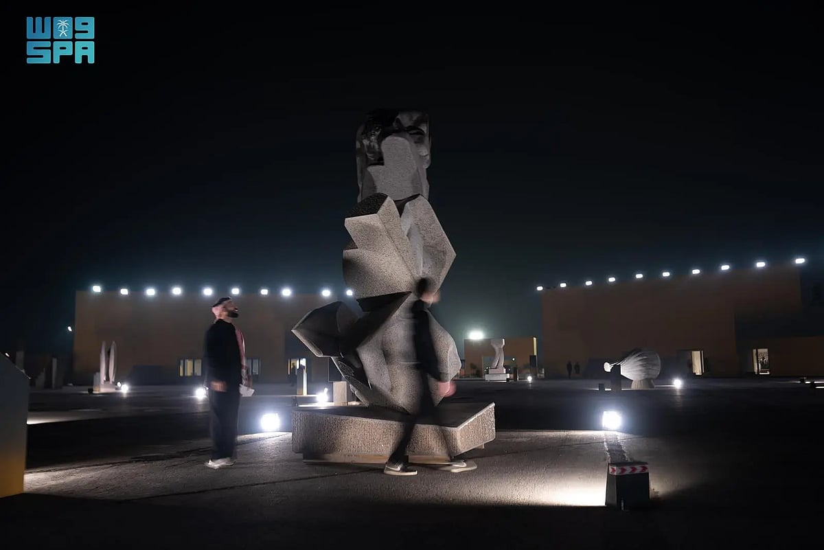 "الرياض آرت" يُعلن مشاركة 25 فنانًا من 18 دولة في النسخة السابعة من ملتقى طويق للنحت 