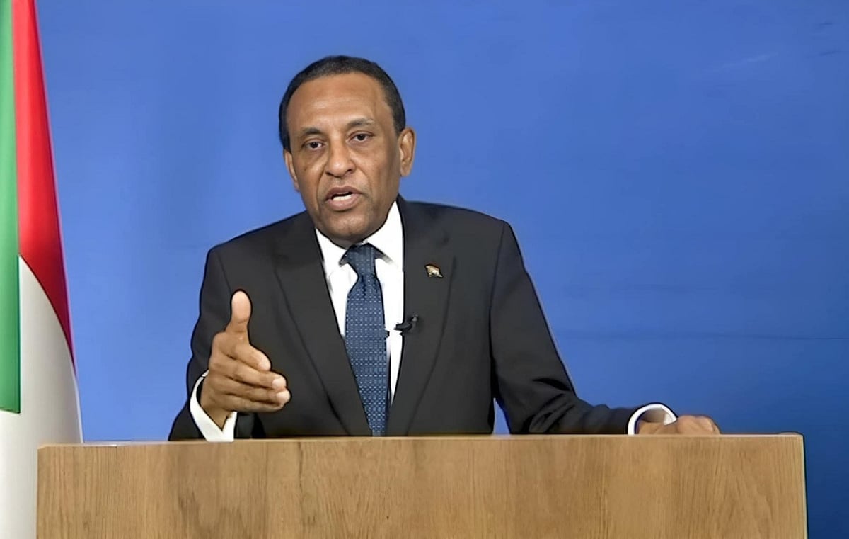 رئيس الوزراء السوداني يعلن عودة الحكومة إلى الخرطوم 