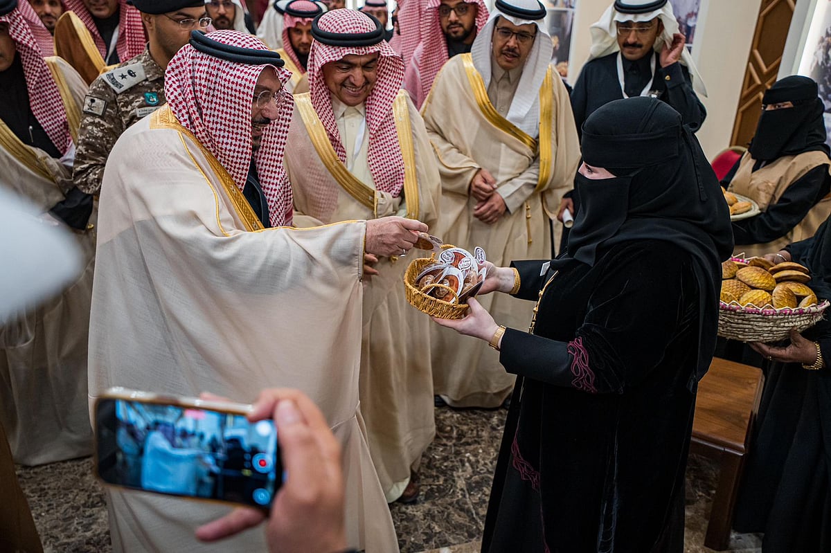 «صابونة الكليجا».. منتج طبيعي يجسّد التراث ويعكس نجاح الأسر المنتجة 