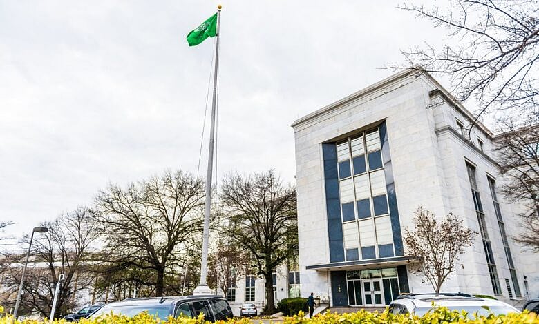 بسبب عاصفة ثلجية.. سفارة المملكة في واشنطن تدعو السعوديين للحذر 