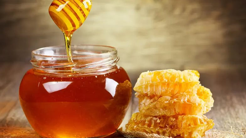 نحال: جميع إرشادات كشف غش العسل المتداولة غير صحيحة 