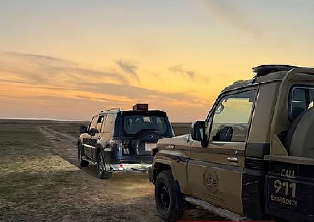 «الأمن البيئي» يضبط مواطنًا مخالفًا في محمية الملك عبدالعزيز الملكية 