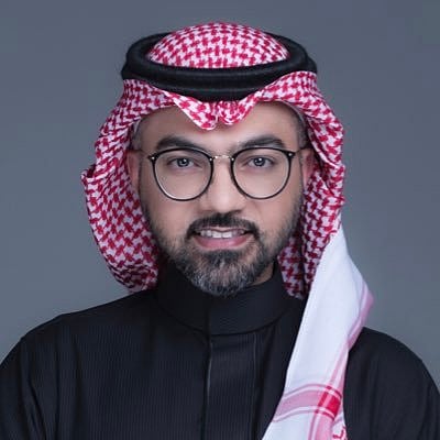 مسؤول بالبرنامج السعودي لتنمية اليمن: تطوير مطار عدن يشمل إعادة تأهيل المدرج ورفع كفاءة أنظمة الملاحة والاتصالات 