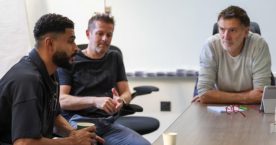 الجهاز الفني المساعد لـ«الأخضر» يجتمع مع لاعبي النصر المرشحين للمنتخب 