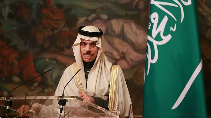 الأمير فيصل بن فرحان يصل إلى أديس أبابا في زيارة رسمية لإثيوبيا لبحث الأمن الإقليمي