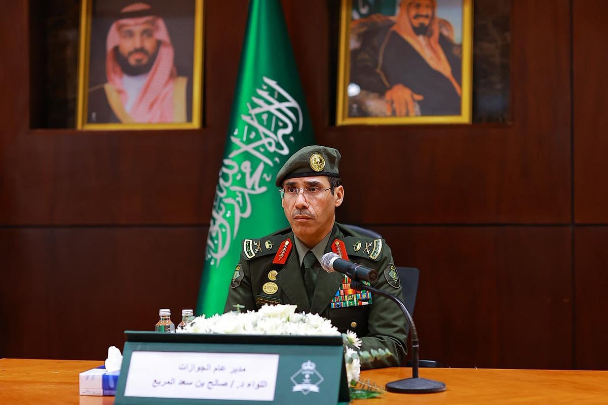 اللواء الدكتور صالح المربع يرأس اجتماعاً لقيادات الجوازات لمناقشة الخطط الإستراتيجية وخدمات الحج والعمرة