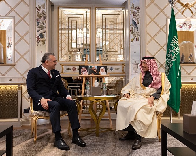 وزير الخارجية السعودي يلتقي كبير مستشاري الرئيس الأمريكي في مؤتمر ميونخ للأمن 2026