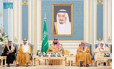 ولي العهد يستقبل المهنئين بشهر رمضان المبارك 