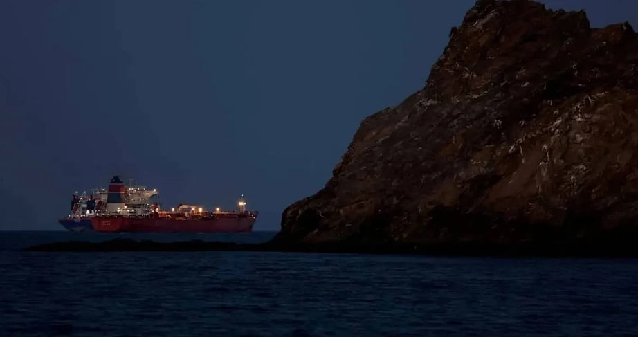 وزارة البترول الهندية: لا عوائق مالية أمام استيراد النفط الخام الإيراني 