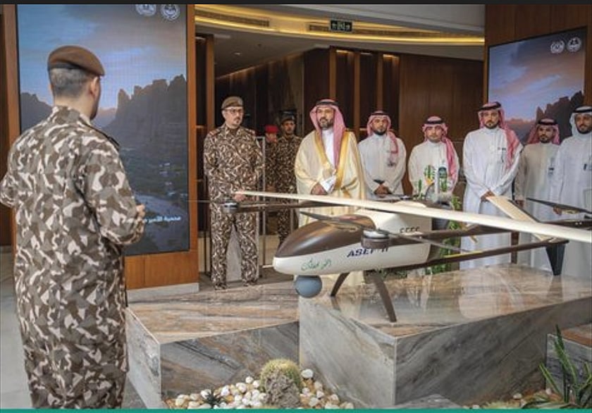 مساعد وزير الداخلية لشؤون التقنية يزور قيادة القوات الخاصة للأمن البيئي 