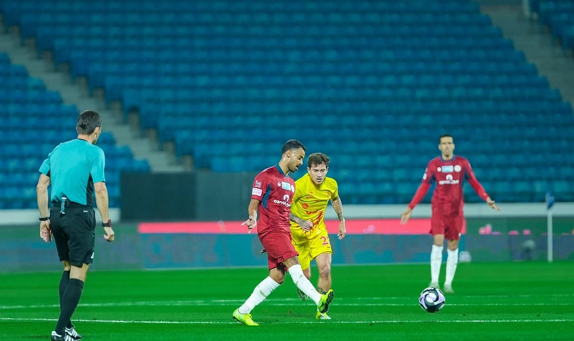 القادسية يتعادل مع ضمك في "دوري روشن" 