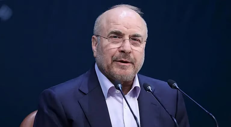 وفد إيران يحتج على «نقض أمريكا لوعودها» خلال اجتماعه مع قائد الجيش الباكستاني 