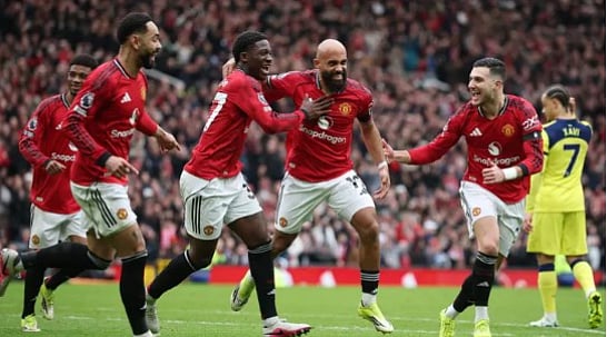 مانشستر يونايتد يفوز على تشلسي بهدف نظيف في الدوري الإنجليزي 