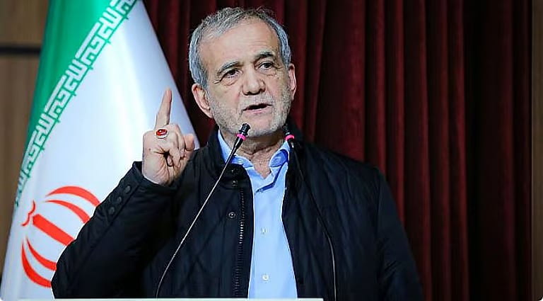 الرئيس الإيراني: لا يحق لترمب منع إيران من الاستفادة بحقوقها النووية 