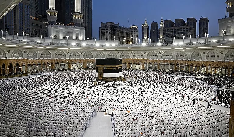 اكتمال مبادرة «حاج بلا حقيبة» لحجاج الخارج 