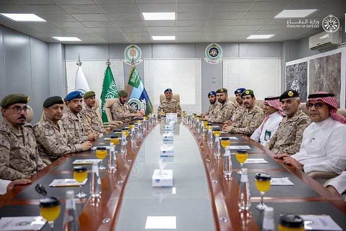 مدير الأركان المشتركة يتفقد جاهزية وحدات القوات المسلحة المشاركة في مهمة حج 1447هـ