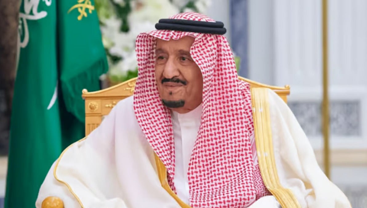 خادم الحرمين: نهنئ شعبنا وأمتنا الإسلامية بعيد الأضحى ونشكر الله أن شرّفنا بخدمة الحرمين الشريفين 