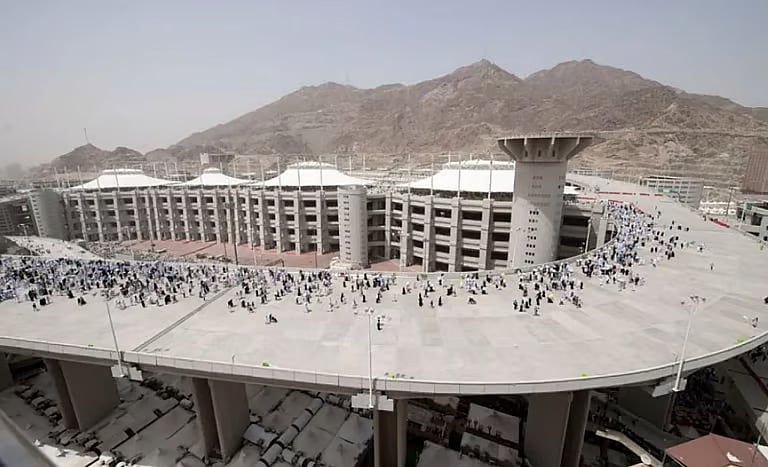انتشار أمني واسع للتحكم بتدفقات الحجاج لمنشأة الجمرات 
