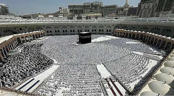 بنسبة 145%.. تقنيات الأقمار الصناعية ترفع الرقابة البيئية على أماكن تنقّل الحجاج 