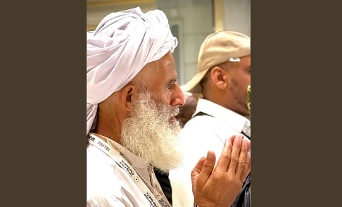 ابتهالات الختام.. دعوات الحجاج ترتفع إلى السماء في رحاب المسجد الحرام 
