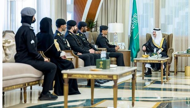 أمير المنطقة الشرقية يشيد بتطوير العمليات الأمنية الموحدة «911» بالمنطقة