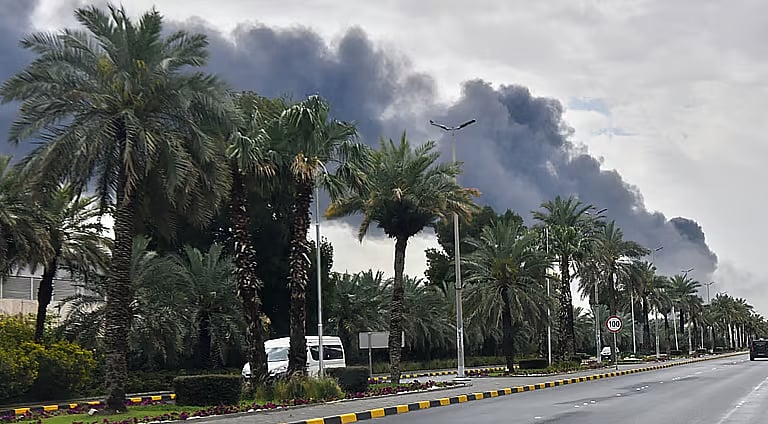 الجيش الأمريكي: إيران هاجمت مطار الكويت عمدا وادعاؤها بعدم الاستهداف باطل