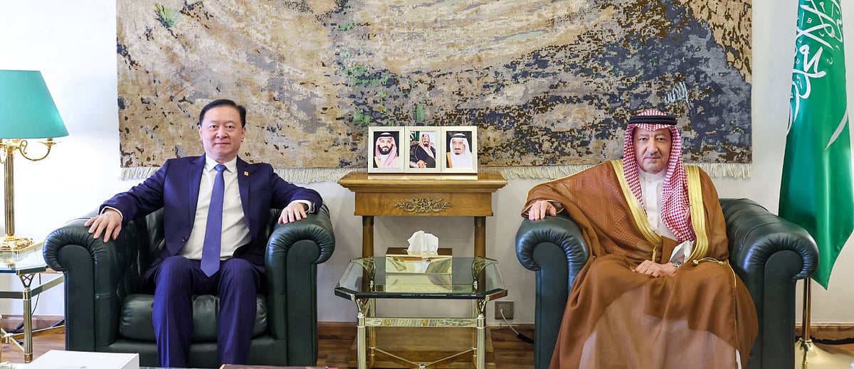 «التطورات الإقليمية» تتصدر لقاء نائب وزير الخارجية والسفير الصيني 