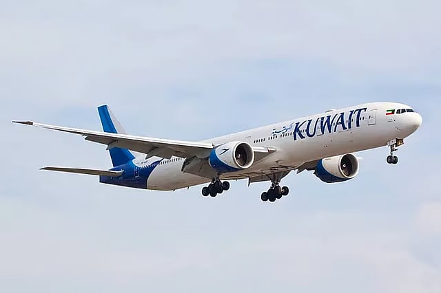 الخطوط الجوية الكويتية: تأجيل الرحلات المتأثرة وإعادة جدولتها بعد استئناف تشغيل مطار الكويت 