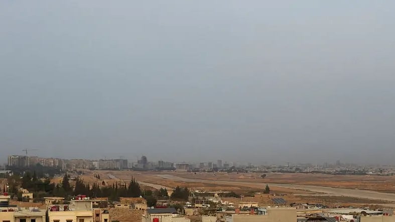 بعد صواريخ إيران تجاه دولة الاحتلال.. سوريا تغلق ممراتها الج
