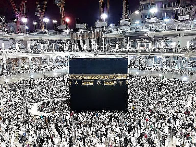 وزارة الحج: الالتزام بالأنظمة أثناء العمرة يسهم بأداء المناس