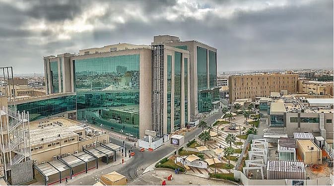 «من نزيف حاد إلى حياة جديدة».. فريق طبي بـ«سعود الطبية» ينقذ