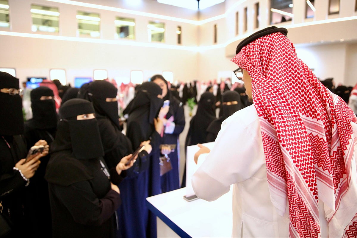 ملتقى التوظيف والمعرض المهني الأول بجامعة طيبة يستقطب أكثر من 15 ألف زائر 