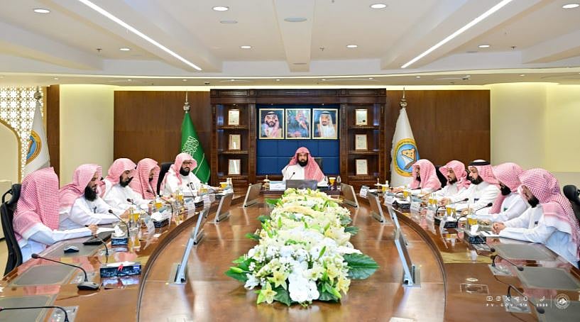 «السند» يترأس الاجتماع الأول للجنة العليا لأعمال الرئاسة العامة في الحج والعمرة والزيارة لحج عام 1448هـ 
