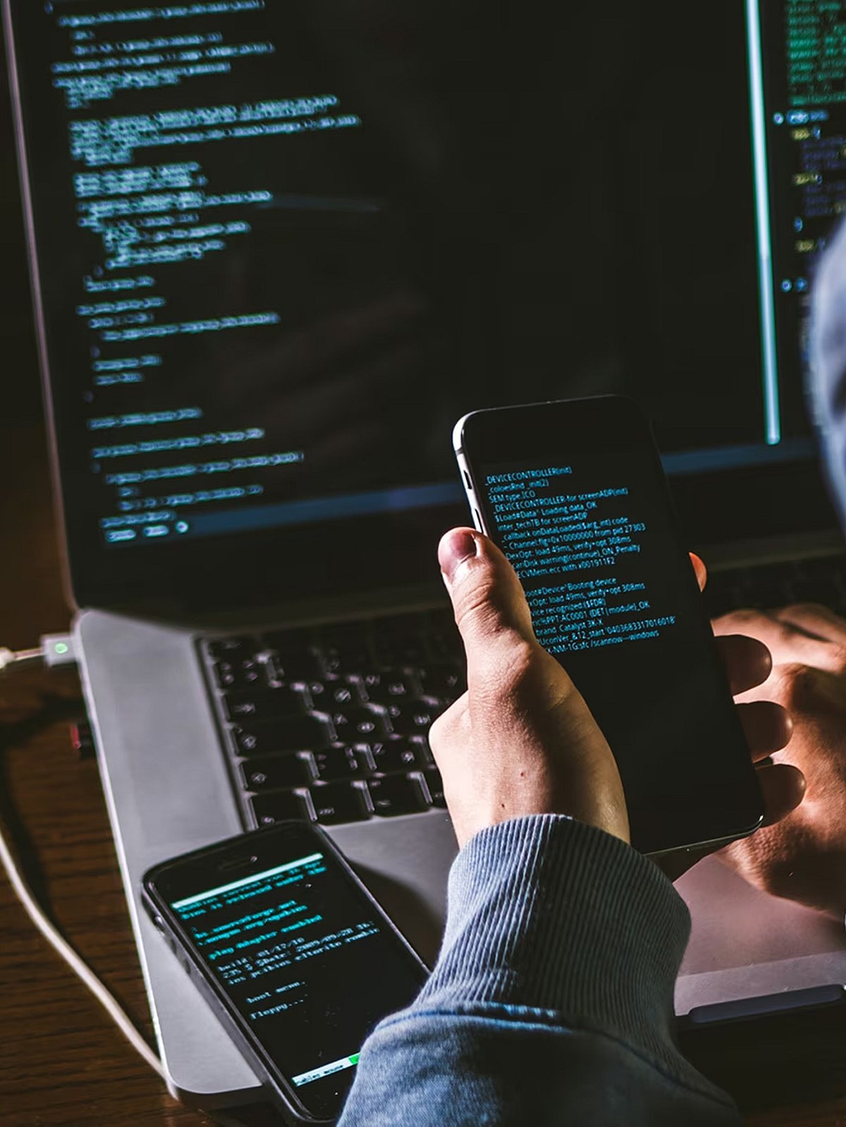 Top 5 Mistakes That Make Your Financial Data Vulnerable to Cybercrime – Analytics Insight Top 5 Mistakes That Make Your Financial Data Vulnerable to Cybercrime – Analytics Insight