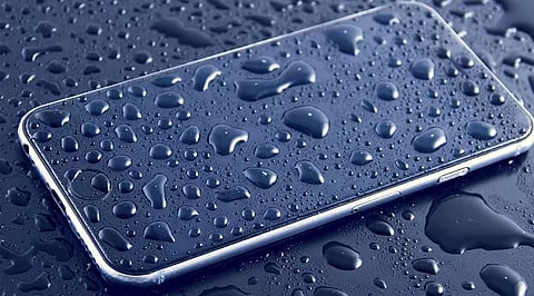Best Water Resistant Smartphones Under Rs 20,000