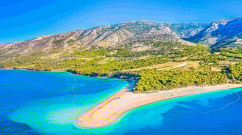 Best Sailing Apps for Worldwide Cruising: Navigation, Weather & Marina Bookings Made Easy