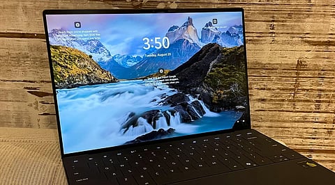 Best OLED Laptops 2025: Expert-Tested for Display, Battery, & Value